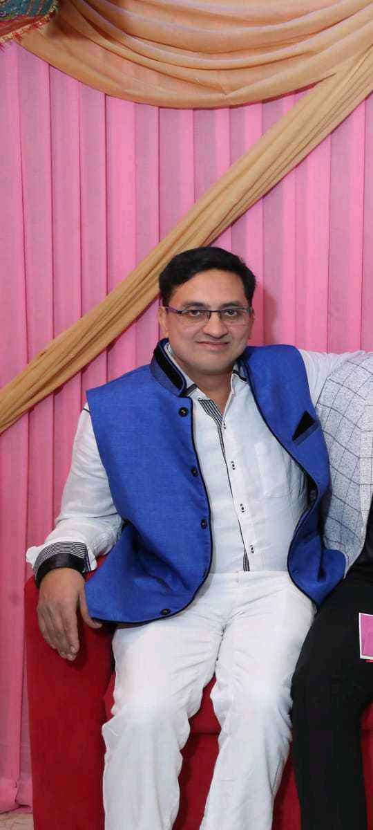 Hariom oorf Mukesh kumar